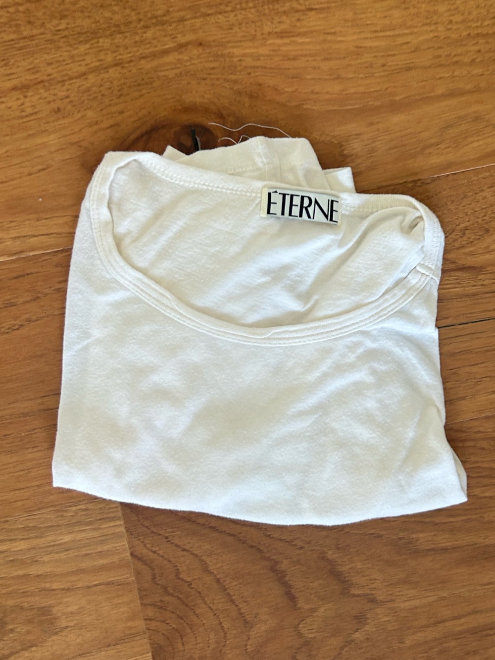 Eterne White Tee - Classic Crew Neck